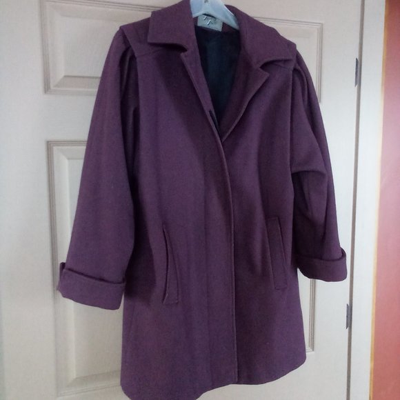Mid length wool coat by Sterling Stall of Canada.  Vintage style, Raspberry colo - Picture 1 of 3